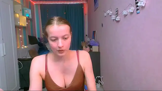 Snapshot of __Aphrodita__wow__ chatting on 02-22-25, 12:40   Aphrodita  wow   online show from 02-22-25, 12:40