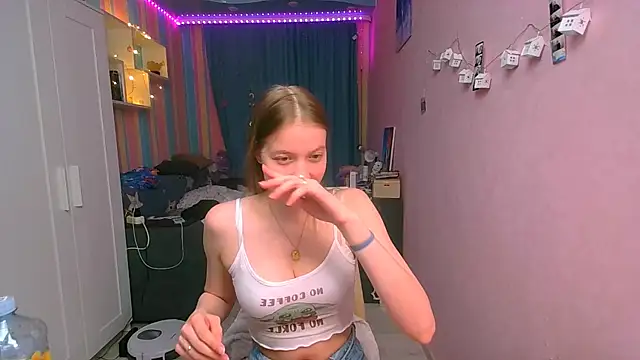 Snapshot of __Aphrodita__wow__ chatting on 03-06-25, 03:02   Aphrodita  wow   online show from 03-06-25, 03:02