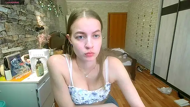 Snapshot of __Aphrodita__wow__ chatting on 05-11-26, 02:40 Aphrodita wow online show from 05-11-26, 02:40