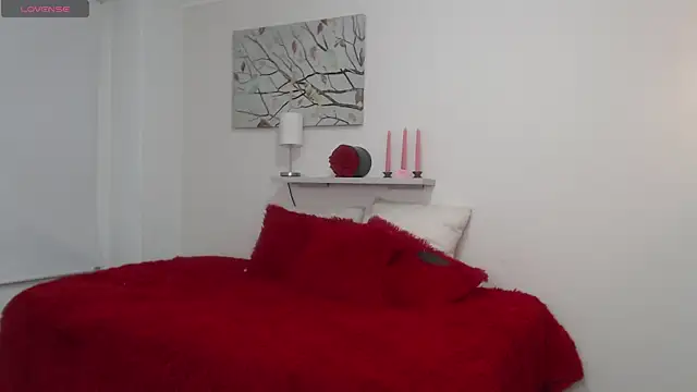 sofia perez    online show from 03-24-26, 07:36