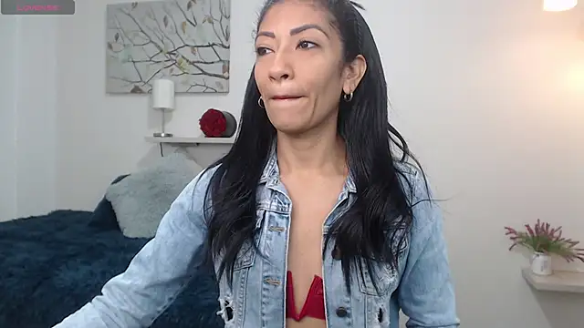 sofia perez    online show from 01-11-26, 08:05