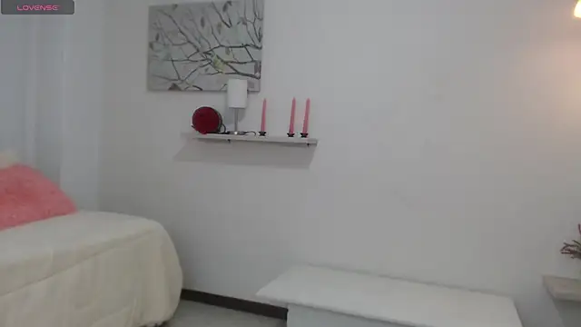 Snapshot of sofia_perez___ chatting on 05-12-26, 07:42 sofia perez online show from 05-12-26, 07:42