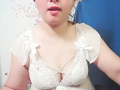 xiaorou-z online show from 10-07-25, 04:52