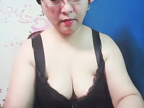 xiaorou-z online show from 11-10-25, 04:23