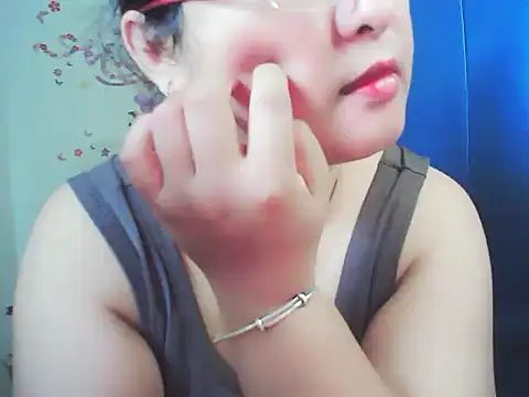 xiaorou-z online show from 10-11-25, 06:36