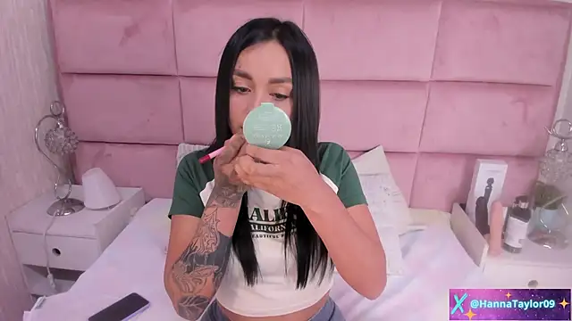 HannaTaylor online show from 10-16-25, 03:48