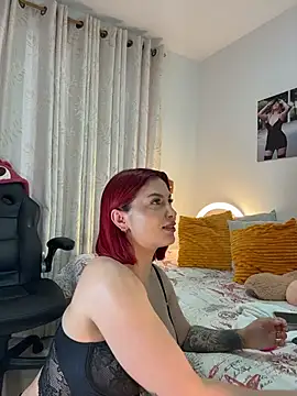 zafiro mo0n online show from 02-16-26, 10:51