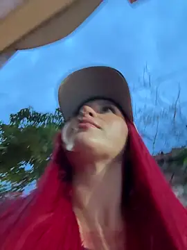 zafiro mo0n online show from 10-24-25, 10:53