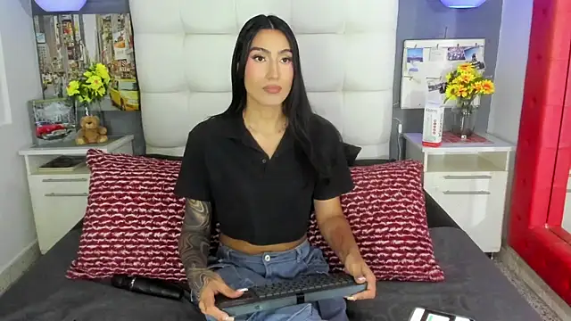 Taly Fox online show from 11-28-25, 09:48