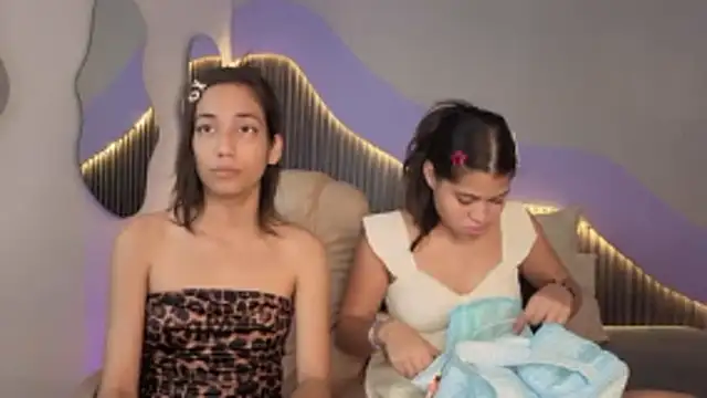 Snapshot of hot_little_bunny chatting on 02-27-26, 09:36 hot little bunny online show from 02-27-26, 09:36