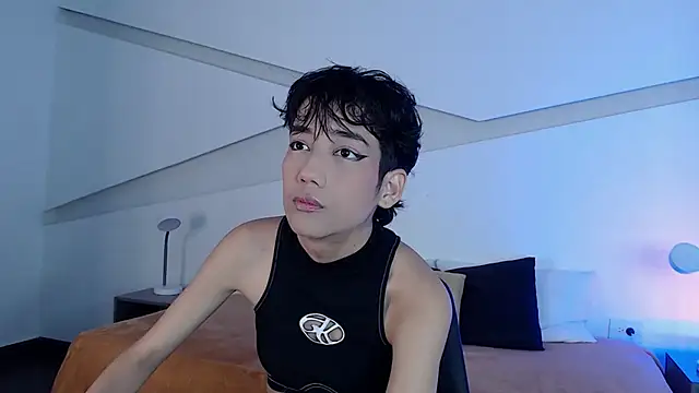 Snapshot of hot_little_bunny chatting on 02-19-25, 08:31 hot little bunny online show from 02-19-25, 08:31