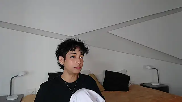 Snapshot of hot_little_bunny chatting on 02-22-25, 12:49 hot little bunny online show from 02-22-25, 12:49