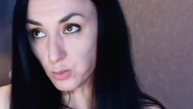 Snapshot of Siaconna chatting on 03-17-25, 06:07 Siaconna online show from 03-17-25, 06:07