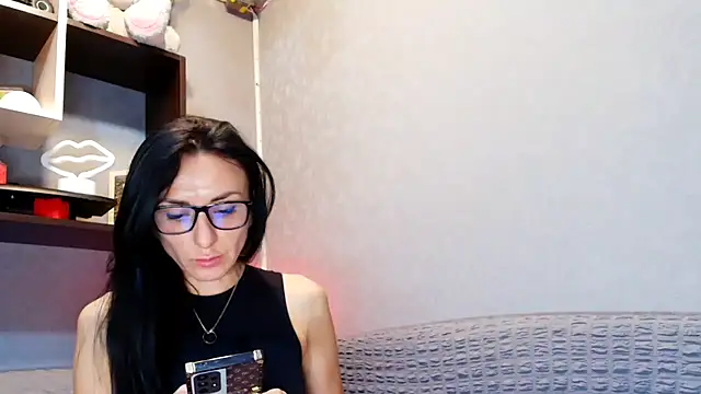 Snapshot of Siaconna chatting on 09-09-25, 06:01 Siaconna online show from 09-09-25, 06:01