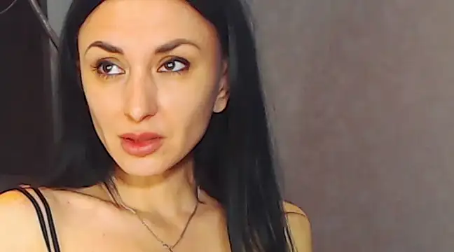 Snapshot of Siaconna chatting on 02-16-25, 06:32 Siaconna online show from 02-16-25, 06:32