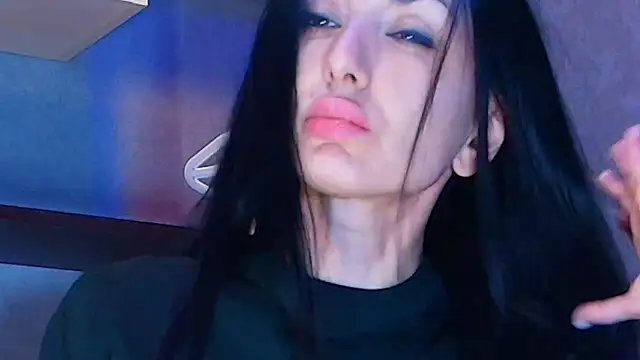 Snapshot of Siaconna chatting on 03-13-25, 11:41 Siaconna online show from 03-13-25, 11:41