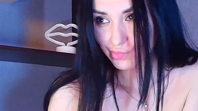 Snapshot of Siaconna chatting on 03-10-25, 09:56 Siaconna online show from 03-10-25, 09:56