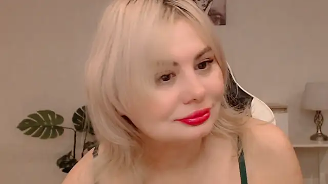 Lola Richie online show from 01-12-26, 05:14