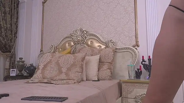 DianaPhoenix online show from 11-18-25, 01:03