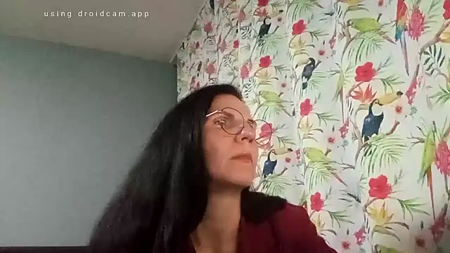 Snapshot of AlfejiRise chatting on 10-14-25, 05:24 AlfejiRise online show from 10-14-25, 05:24