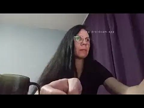 Snapshot of AlfejiRise chatting on 03-09-25, 04:00 AlfejiRise online show from 03-09-25, 04:00