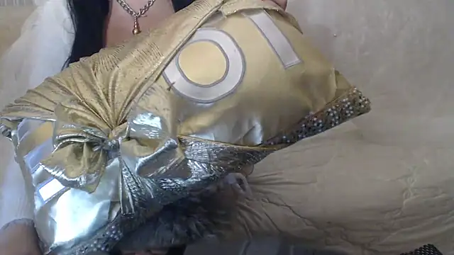 Mia-Montal777 online show from 12-14-25, 03:02