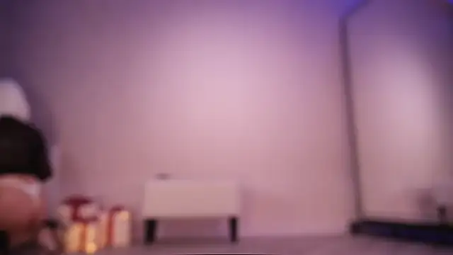 Rikka Moore online show from 12-22-25, 11:43