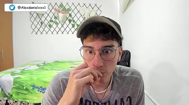 Snapshot of Jackson_Careyy chatting on 01-08-25, 07:13 Jackson Careyy online show from 01-08-25, 07:13