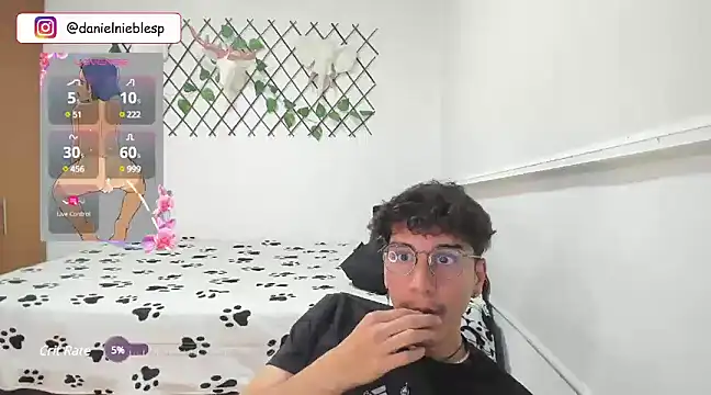 Snapshot of Jackson_Careyy chatting on 01-20-25, 10:59 Jackson Careyy online show from 01-20-25, 10:59