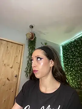 VickyJackson  online show from 03-03-26, 04:14