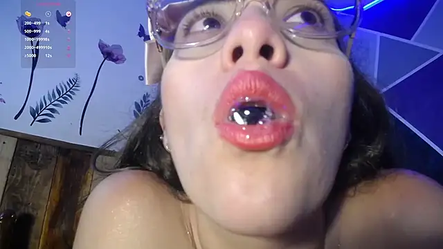 DaMikaela  online show from 11-29-25, 07:14