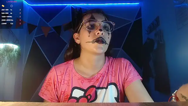 DaMikaela  online show from 10-29-25, 07:13