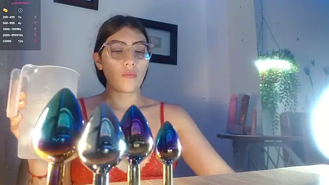 Snapshot of DaMikaela_ chatting on 09-30-25, 06:47 DaMikaela online show from 09-30-25, 06:47