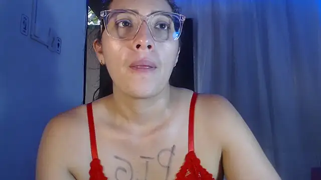 Snapshot of DaMikaela_ chatting on 03-02-25, 05:41 DaMikaela online show from 03-02-25, 05:41