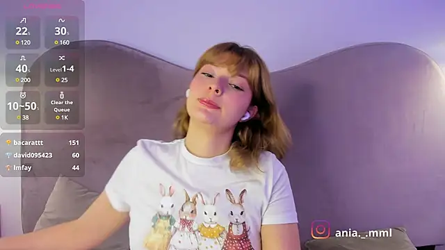 Snapshot of Ania_jones chatting on 02-24-25, 11:30 Ania jones online show from 02-24-25, 11:30