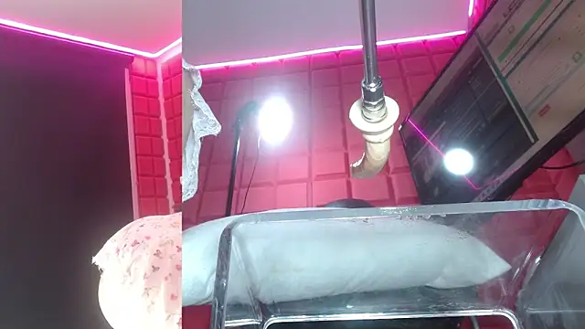 Snapshot of sammyEvans__ chatting on 02-06-26, 10:55 sammyEvans online show from 02-06-26, 10:55