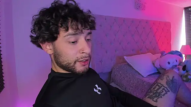 AbbyAndChris2 online show from 04-18-26, 07:51