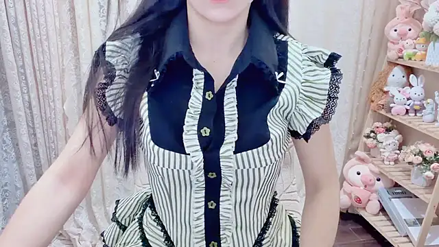 Snapshot of Rellababyy chatting on 06-25-26, 01:14 Rellababyy online show from 06-25-26, 01:14