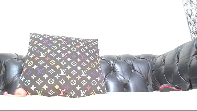 santa queenn online show from 01-09-26, 04:19