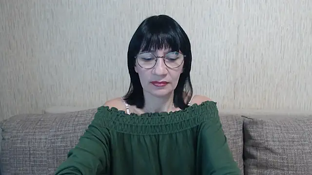 Erica95Bloom online show from 10-30-25, 09:07