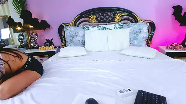 MyaJenson online show from 10-28-25, 05:18