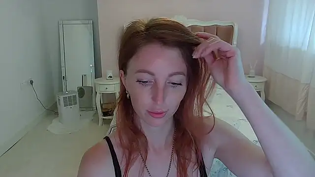 Snapshot of Red_firesquirt chatting on 07-07-26, 02:20 Red firesquirt online show from 07-07-26, 02:20