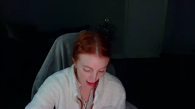 Red firesquirt online show from 02-04-25, 10:55