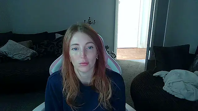 Red firesquirt online show from 03-16-26, 11:47