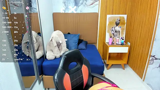 LORENADAVIES online show from 03-27-26, 12:39