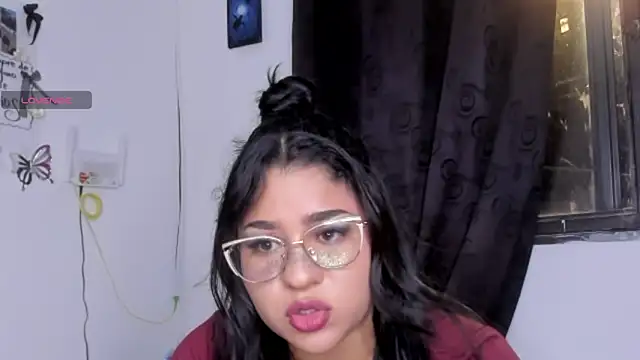 Yelly online show from 06-30-26, 02:44