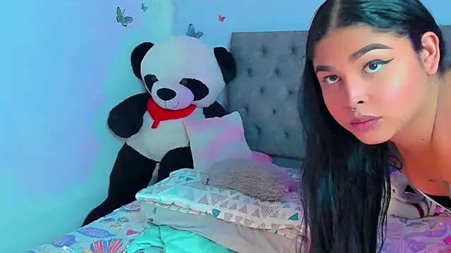 Snapshot of mabellfox chatting on 02-25-25, 06:55 mabellfox online show from 02-25-25, 06:55
