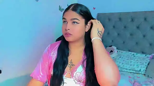 Snapshot of mabellfox chatting on 02-26-25, 04:49 mabellfox online show from 02-26-25, 04:49