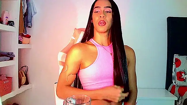 Snapshot of carmen14 chatting on 07-22-26, 06:26 carmen14 online show from 07-22-26, 06:26