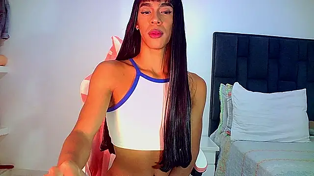 Snapshot of carmen14 chatting on 06-24-26, 11:46 carmen14 online show from 06-24-26, 11:46